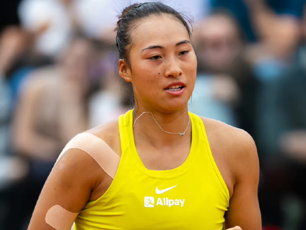  郑钦文强势晋级法网女单四强