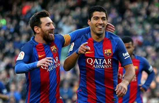  乌拉圭锋霸苏亚雷斯西甲梅开二度