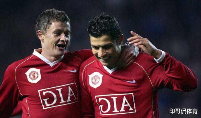  足坛名帅执教新政，战术革新引领潮流  