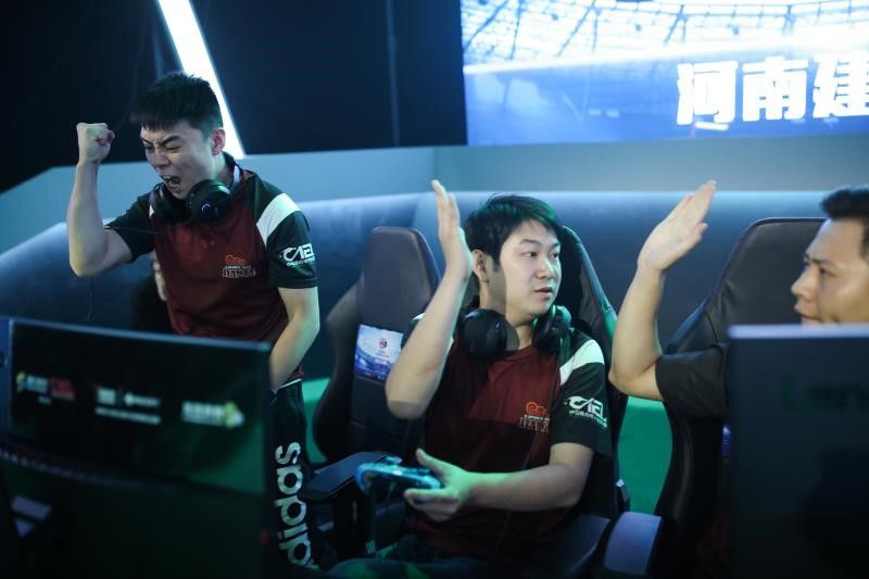  电竞豪门巅峰对决，谁主沉浮引关注