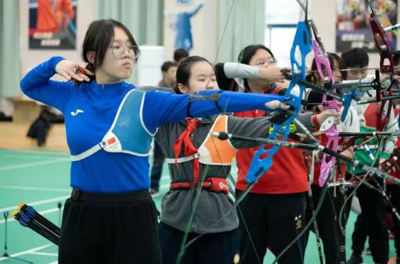  三分大赛惊现神射手，精准投射技惊四座